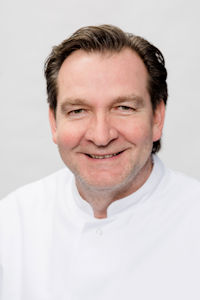 Dr. Bertram Geigner Dr. Bertram Geigner