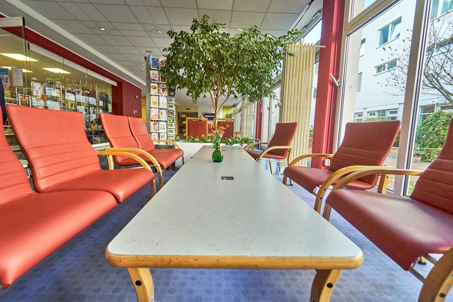 Eingangsbereich Klinik Franken  Eingangsbereich Klinik Franken